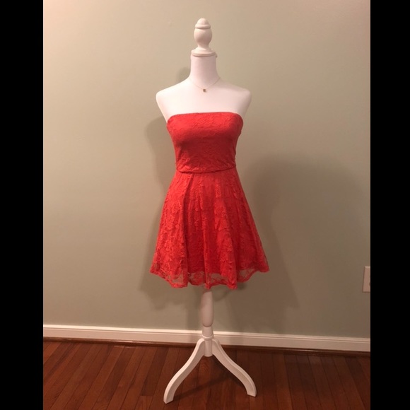 Coral pink lace dress - Picture 5 of 9